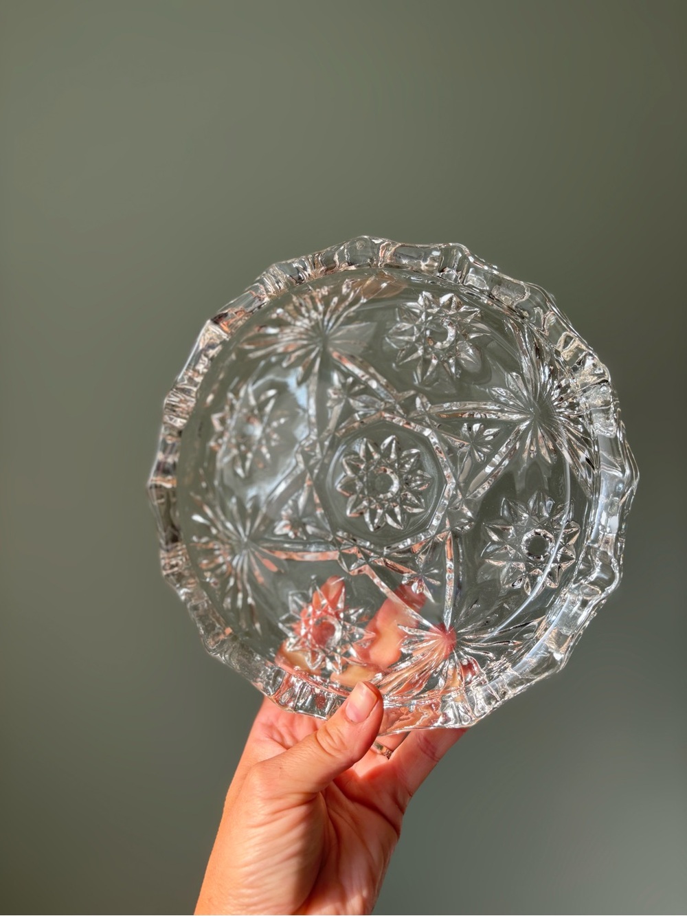 8” Vintage Anchor Hocking Early American Prescut Glass Ashtray